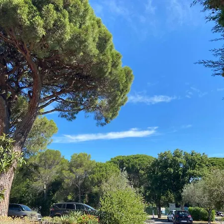 Au Coeur De La Pinede Apartamento Saint-Raphaël